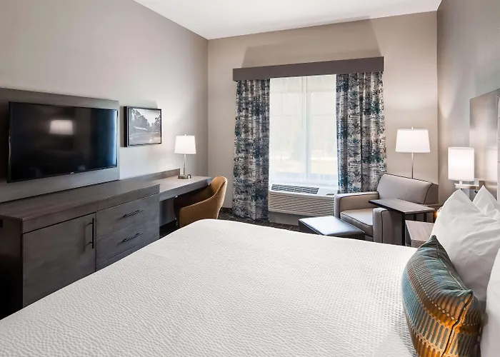 Best Western Plus Lawrenceburg